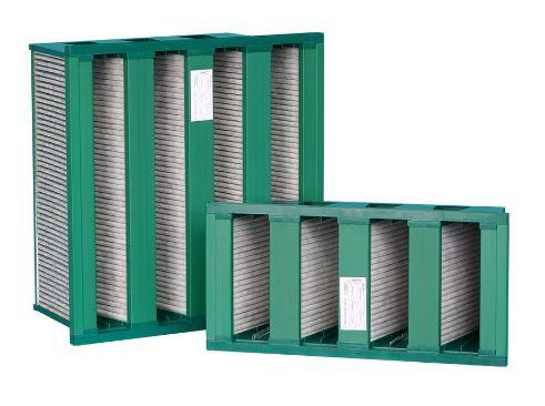 Compact filter with active carbon + synthetic media